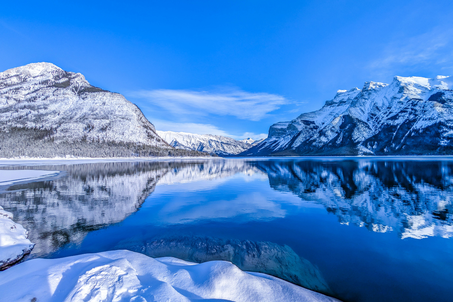 Paysage naturel nordique illustrant le lien territorial et culturel des peuples autochtones.